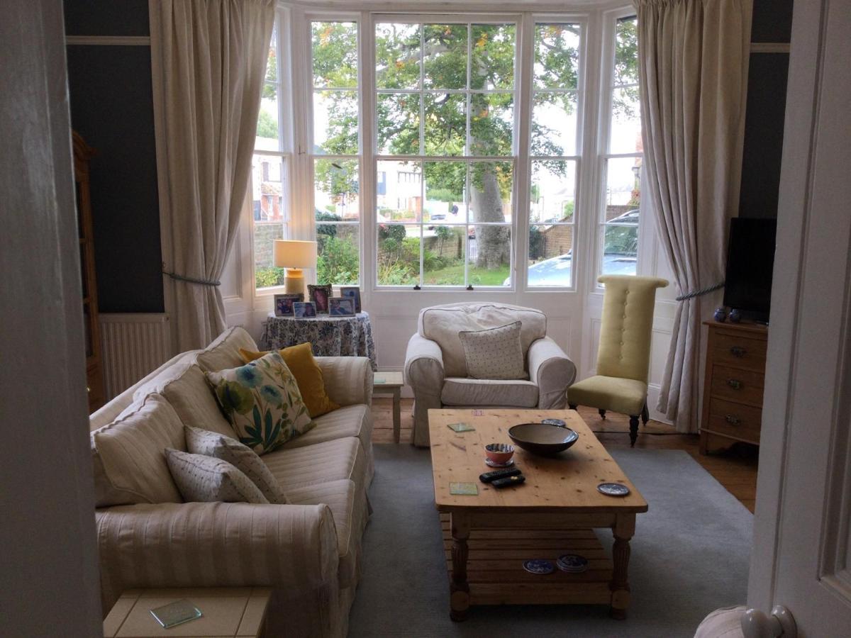 ディール Glebe House Bed & Breakfast エクステリア 写真